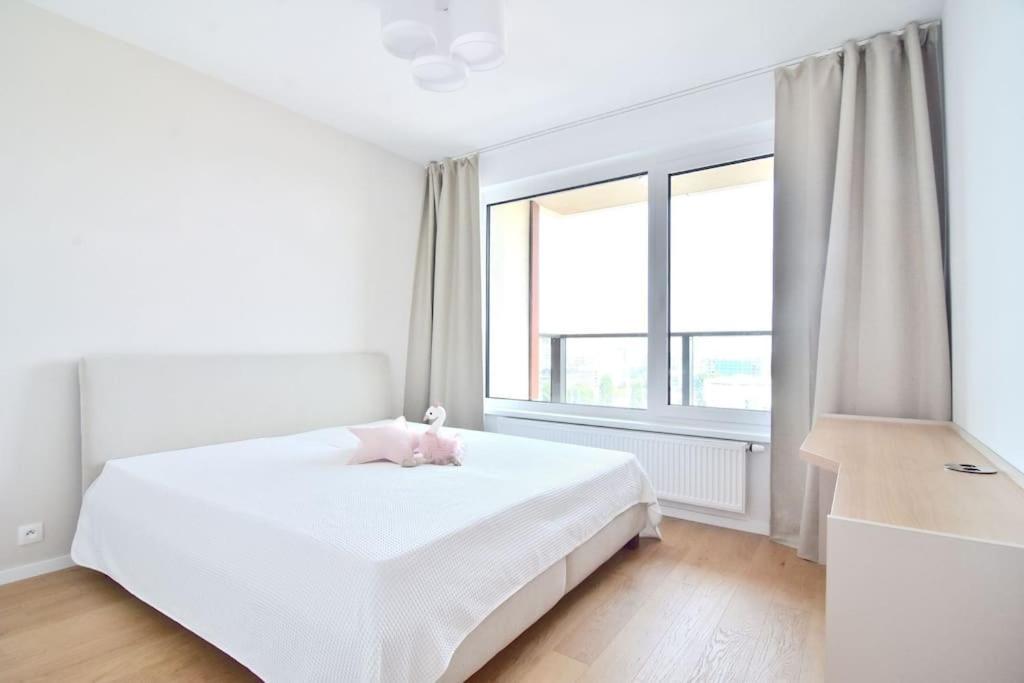 브라티슬라바 Downtown Charm With Free Parking Spot 아파트 외부 사진